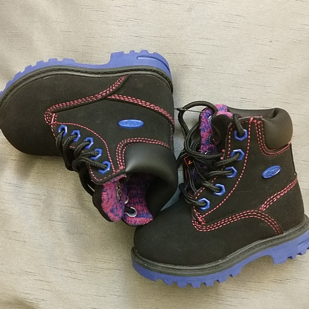 New $60 LUGZ kids lace-up waterproof boots